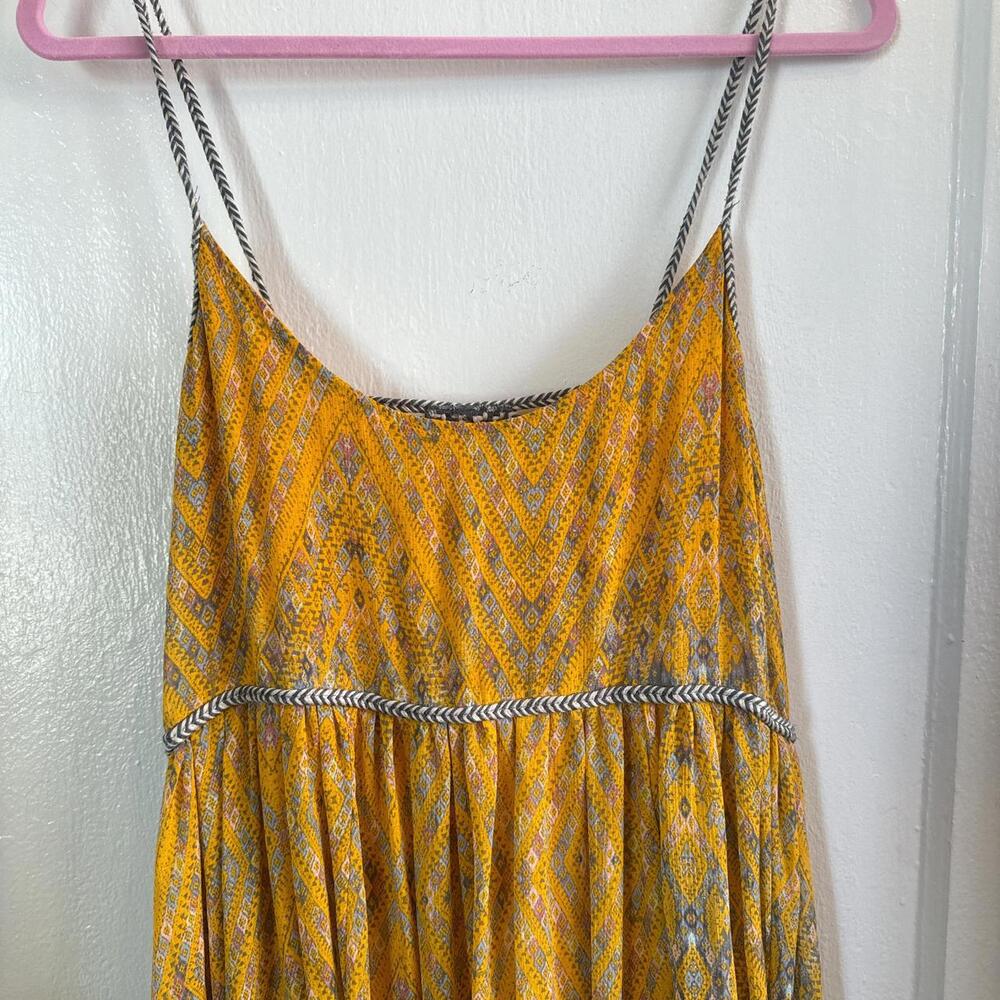 A Very Pretty Yellow - image 2